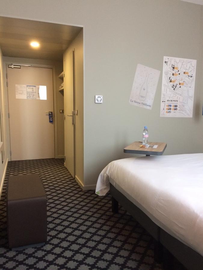 Ibis Styles Chalons En Champagne Centre Hotell Exteriör bild
